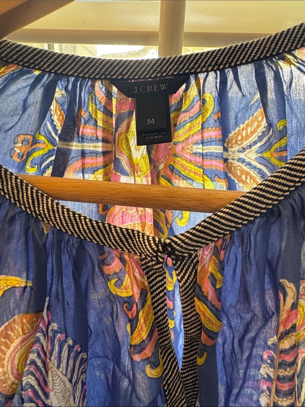 Beautiful blouse - Picture 2 of 6